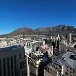Iconic Cartwright - Luxury And Amazing Views - No Loadshedding