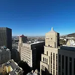 Iconic Cartwright - Luxury And Amazing Views - No Loadshedding