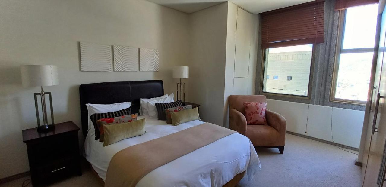 Iconic Cartwright - Luxury And Amazing Views - No Loadshedding *